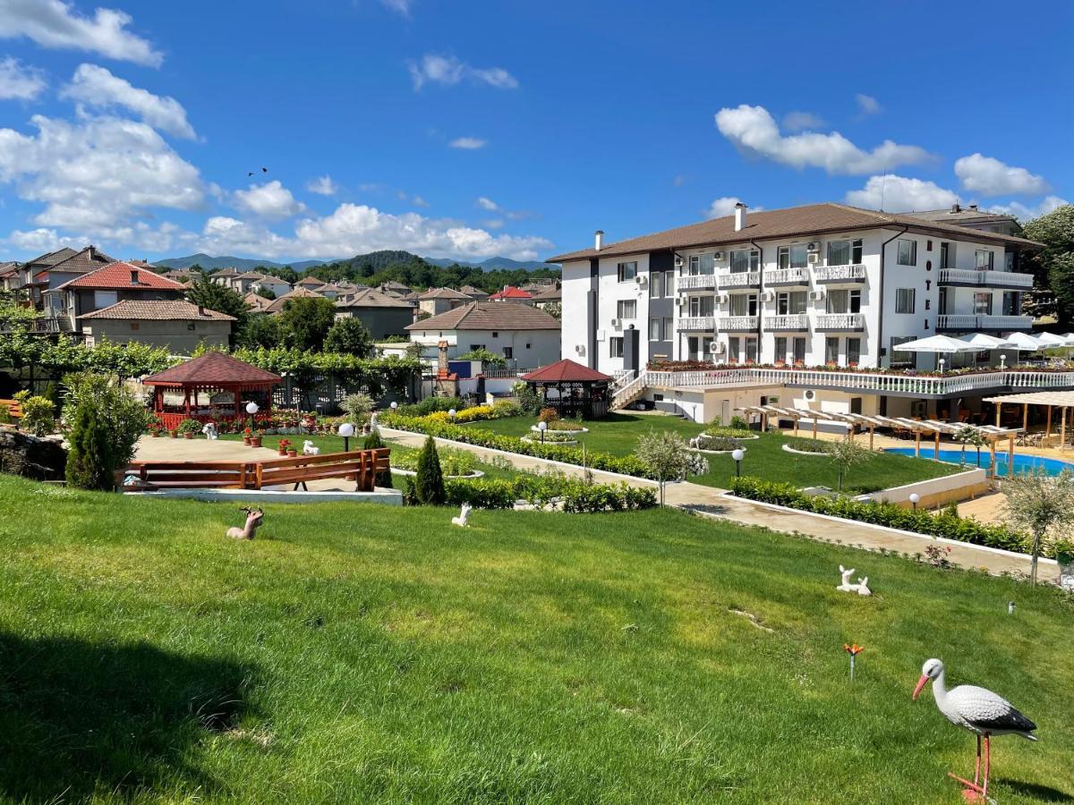 Hotel Elit Kirkovo  Buitenkant foto