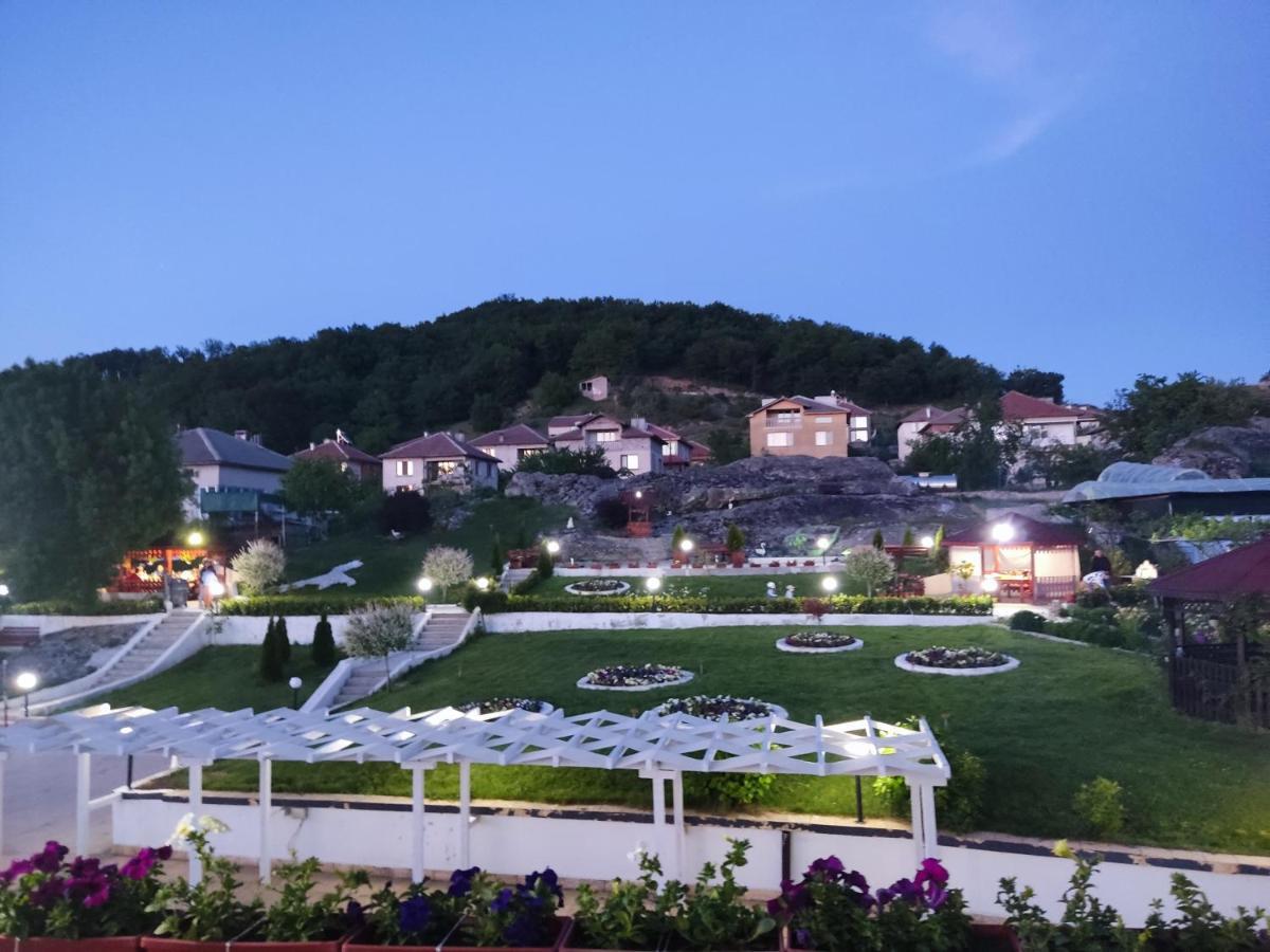 Hotel Elit Kirkovo  Buitenkant foto